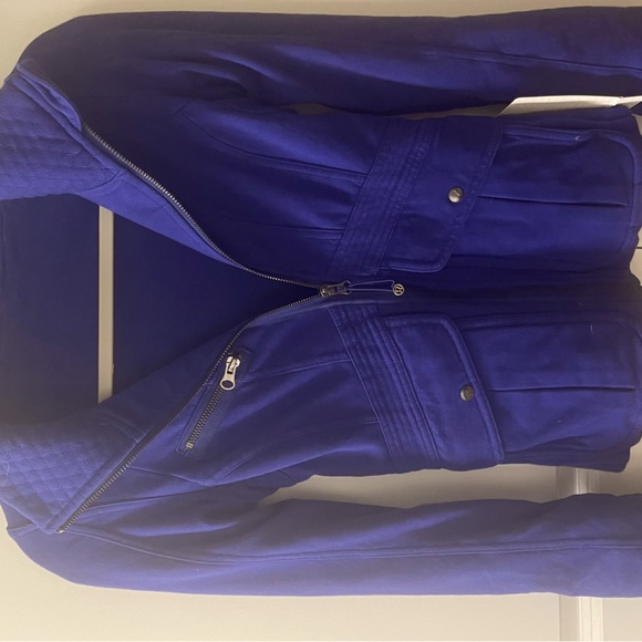 NavyBlue LuluLemon Fall/Winter Jacket Size 4 (small).Never used.Tags attached. - Picture 1 of 4
